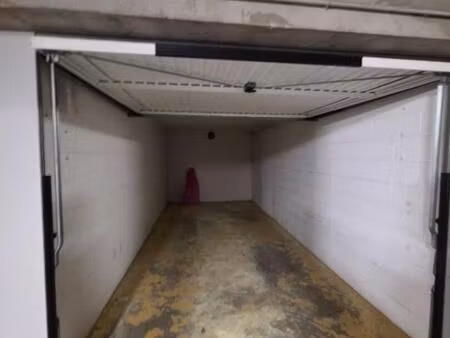 garage en sous-sol - lille centre/jean baptiste lebas