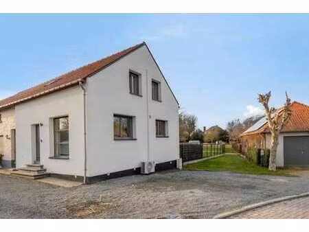 maison prête à emménager avec peb-b au cœur de dilbeek