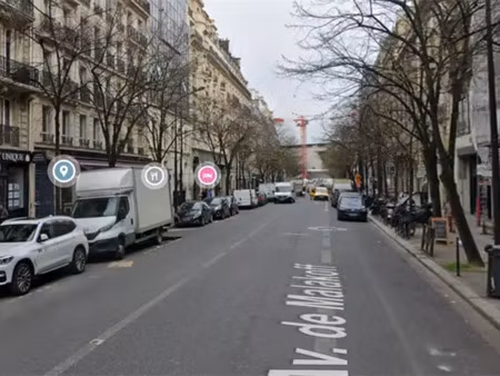 location - 260 m2 - paris 16ème