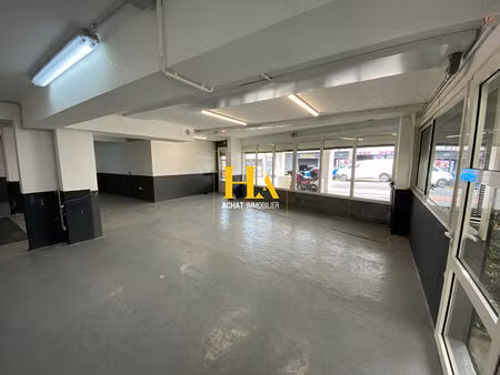 à louer local commercial / professionnel 127m² , terre sainte, saint-pierre