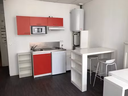 location meublée appartement 1 pièce 24 m² à mont-de-marsan (40000), 380 €