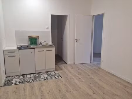 appartement 2 pièces 29m2 centre blaye