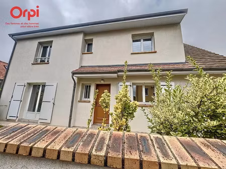location maison 4 pièces 100 m² à le mans (72000), 1 015 €