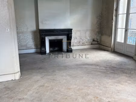 ensemble immobilier à rénover emplacement no1