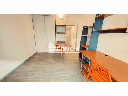 fontaine, studio avec parking secteur aristide briand, les fontainades