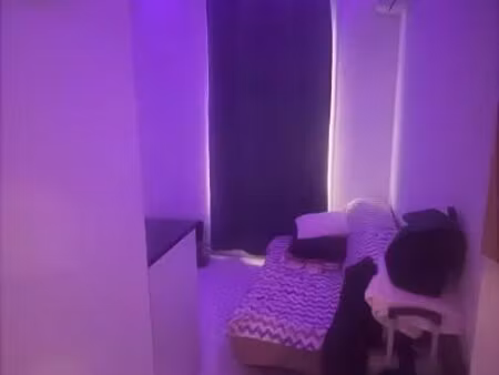 meublé: charmant studio avec balcon sur nice nord