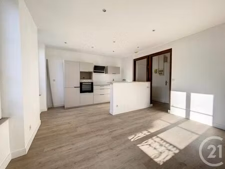 appartement f2 à louer - 2 pièces - 42,01 m2 - ste savine - 10 - champagne-ardenne