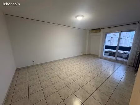 t3 avec balcon et garage lapujade bonnefoy