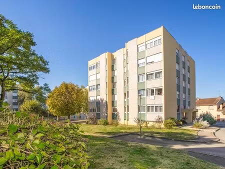 appartement 4 pièces 79 m²