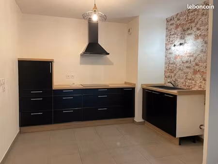 a louer sur chambery, proche du centre ville