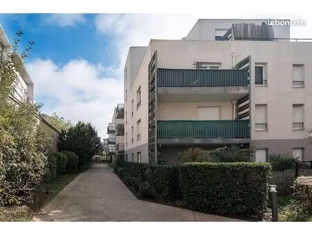 vends appartement t3
