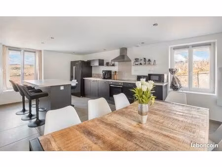 maison de village lumineuse 113 m² – excellent dpe c – fleurie