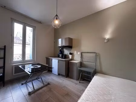 location appartement 1 pièce 18 m² à bordeaux (33300)