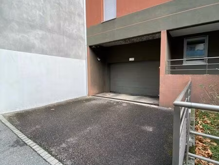 parking sous sol monplaisir lyon 8