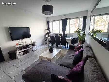 lyon 7e – t5 de 100 m² à 50m du parc blandan