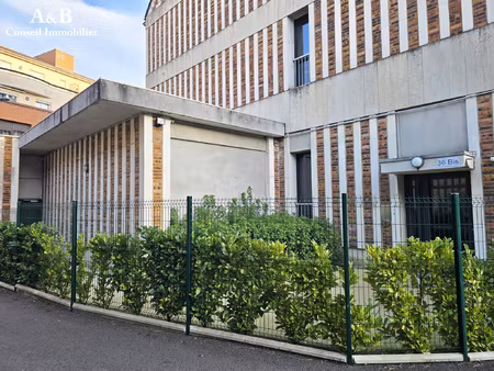 troyes - bouchon - appartement de près de 110m2 avec trois t