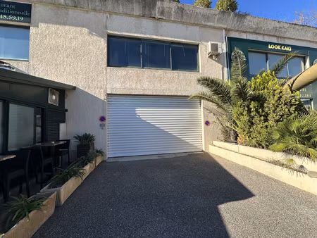 local d'activité 160 m2 à puget sur argens
