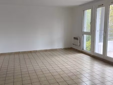 location appartement 4 pièces 87.1 m² à montpellier (34000), 1 090 €