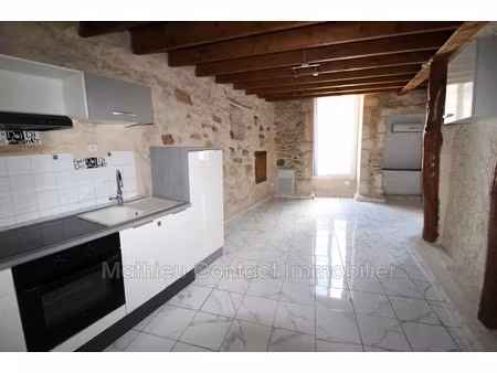 location appartement 4 pièces 89.38 m² à nimes (30000), 730 €