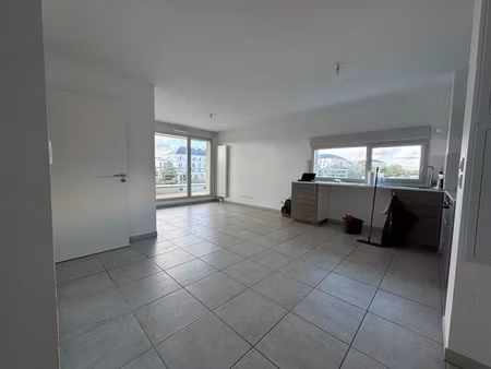 location appartement 3 pièces 59 m² à tours (37000), 757 €