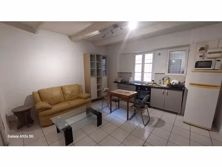 location meublée appartement 2 pièces 32 m² à toulon (83000), 752 €