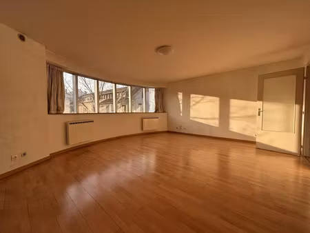 location appartement 3 pièces 76 m² à mulhouse (68100), 860 €