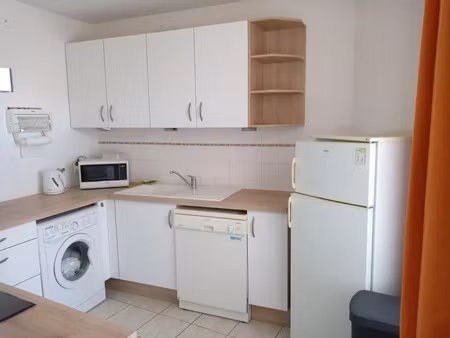 location meublée appartement 3 pièces 63 m² à villeurbanne (69100), 1 044 €