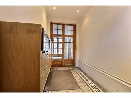 location appartement 3 pièces 46.6 m² à paris 15ème (75015), 1 763 €
