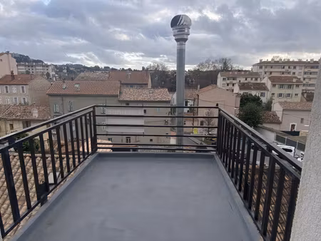t3 avec terrasse