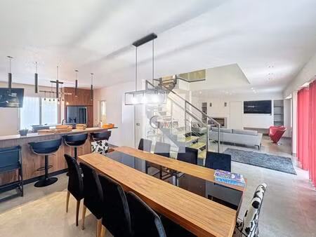 élégante demeure contemporaine au coeur du petit robinson