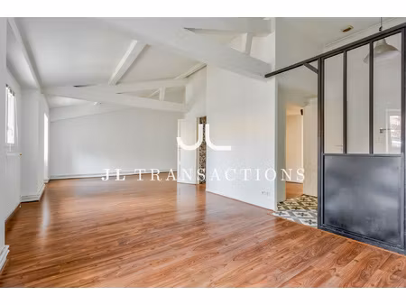 quinconces/jardin public - appartement de charme