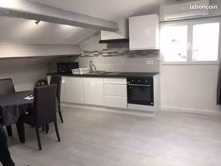 studio 1 pièce 27 m²