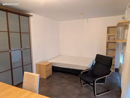 studio récent de 27m² en centre-ville