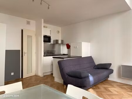 studio 22m2 entièrement meublé écusson