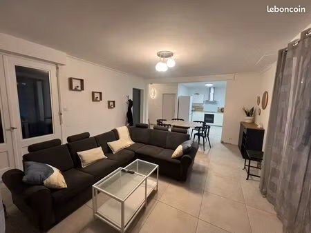 t4 meublé à surzur