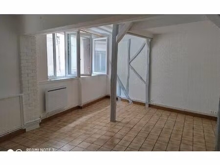 location appartement, m² t-1 à la ferté-sous-jouarre, 637 €