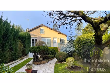 proche r.e.r a au grand calme