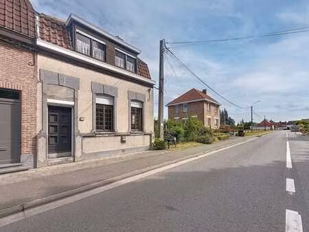 maison 3 façades avec jardin et garage à rénover à néchin