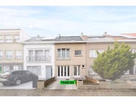 maison mitoyenne prête à emménager avec 3 chambres, jardin …