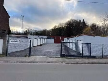 entierement remis a neuf !! 100 % loue !!!