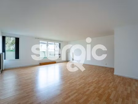 appartement t4 cauderan ascenseur parking terrasse