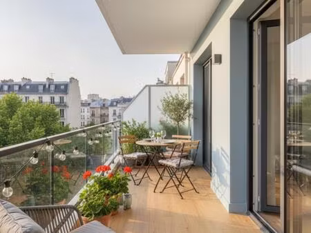 livraison proche ** studio neuf, proche des transports**