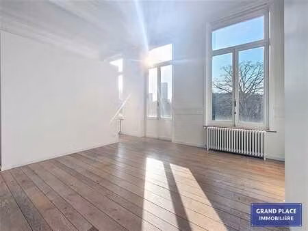 quartier des squares / superbe appartement 2ch