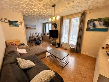 location appartement 3 pièces au mans (72000) : à louer 3 pièces / 58m² le mans