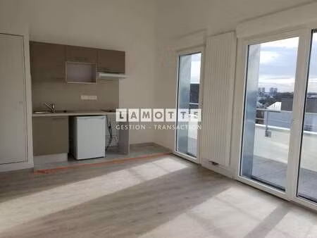 location appartement 2 pièces à nantes (44000) : à louer 2 pièces / 40m² nantes