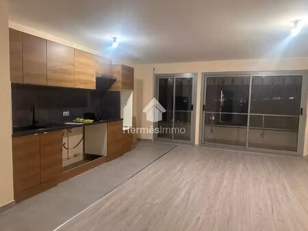 t3 refait à neuf - marseille 5ème