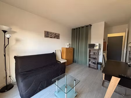 toulon - champ de mars studio meuble