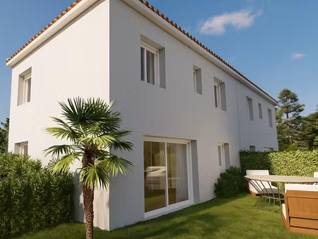 le pradet - maison neuve - bord de mer