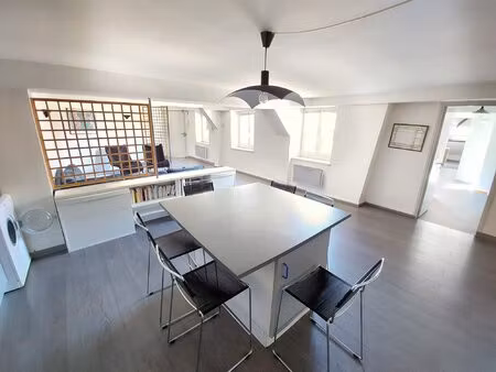 t2 meublé - coeur de ville