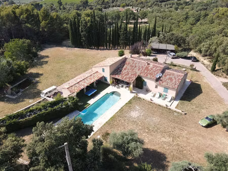 vente maison 6 pièces 216 m² vaugines (84160)